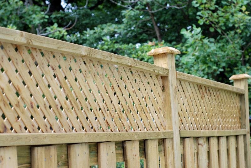 Privacy Fence Construction in Iowa City, IA